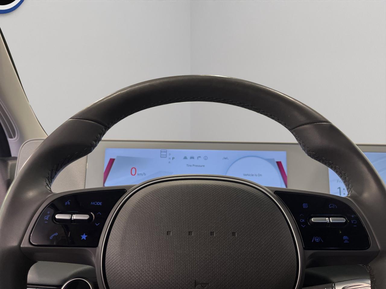 2024 Hyundai IONIQ 5 Preferred | Reverse Cam | Heated Seats Photo