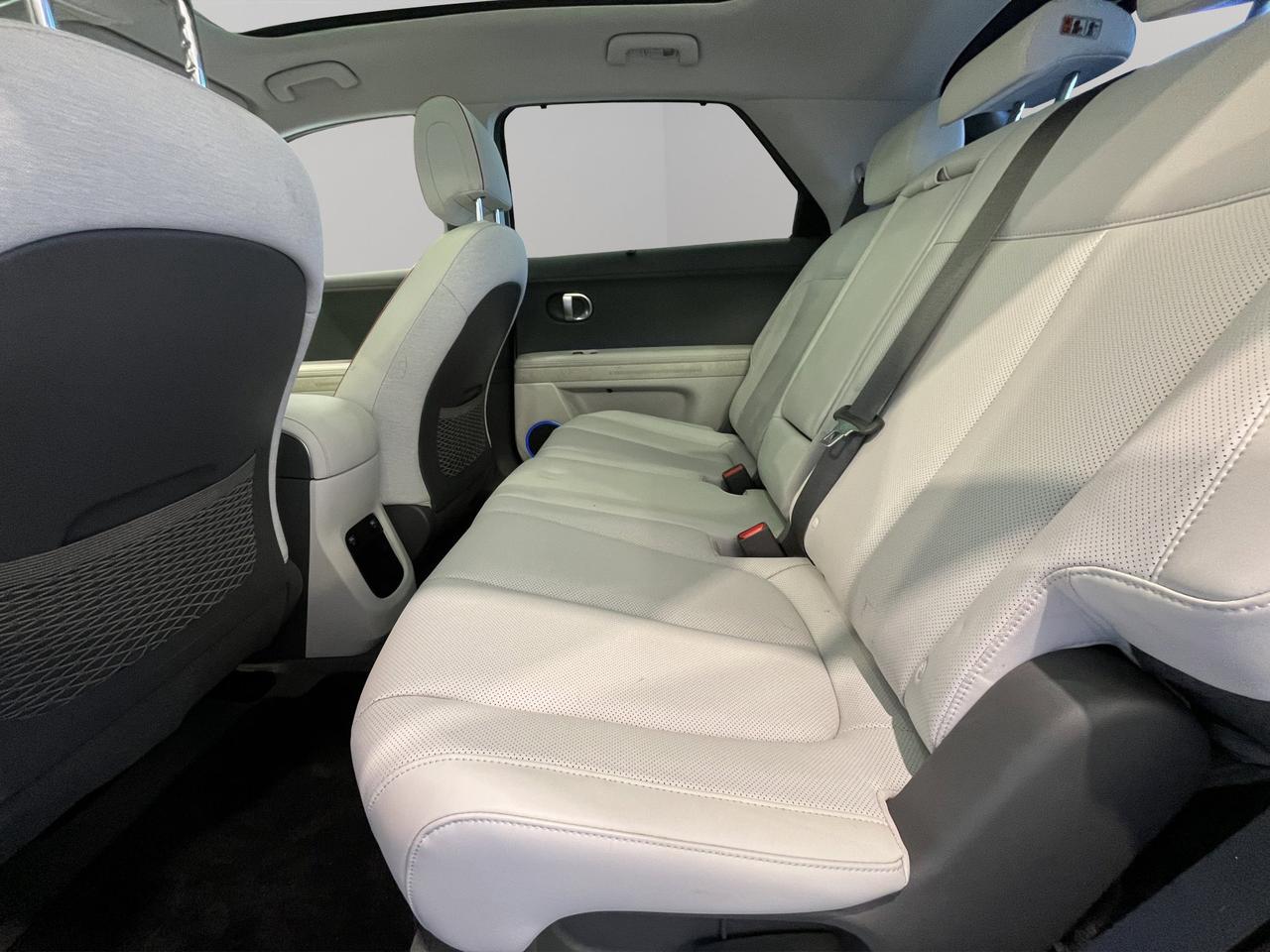 2024 Hyundai IONIQ 5 Preferred | Reverse Cam | Heated Seats Photo