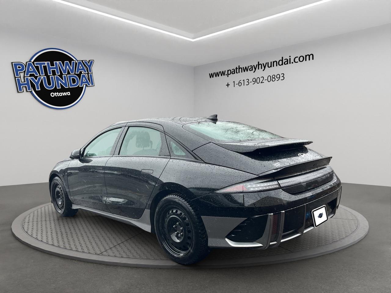 2025 Hyundai IONIQ 6 Preferred | Reverse Cam | Heated Seats Photo4
