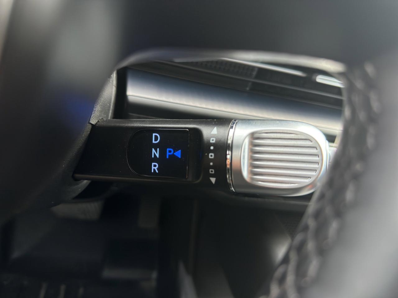 2025 Hyundai IONIQ 6 Preferred | Reverse Cam | Heated Seats Photo
