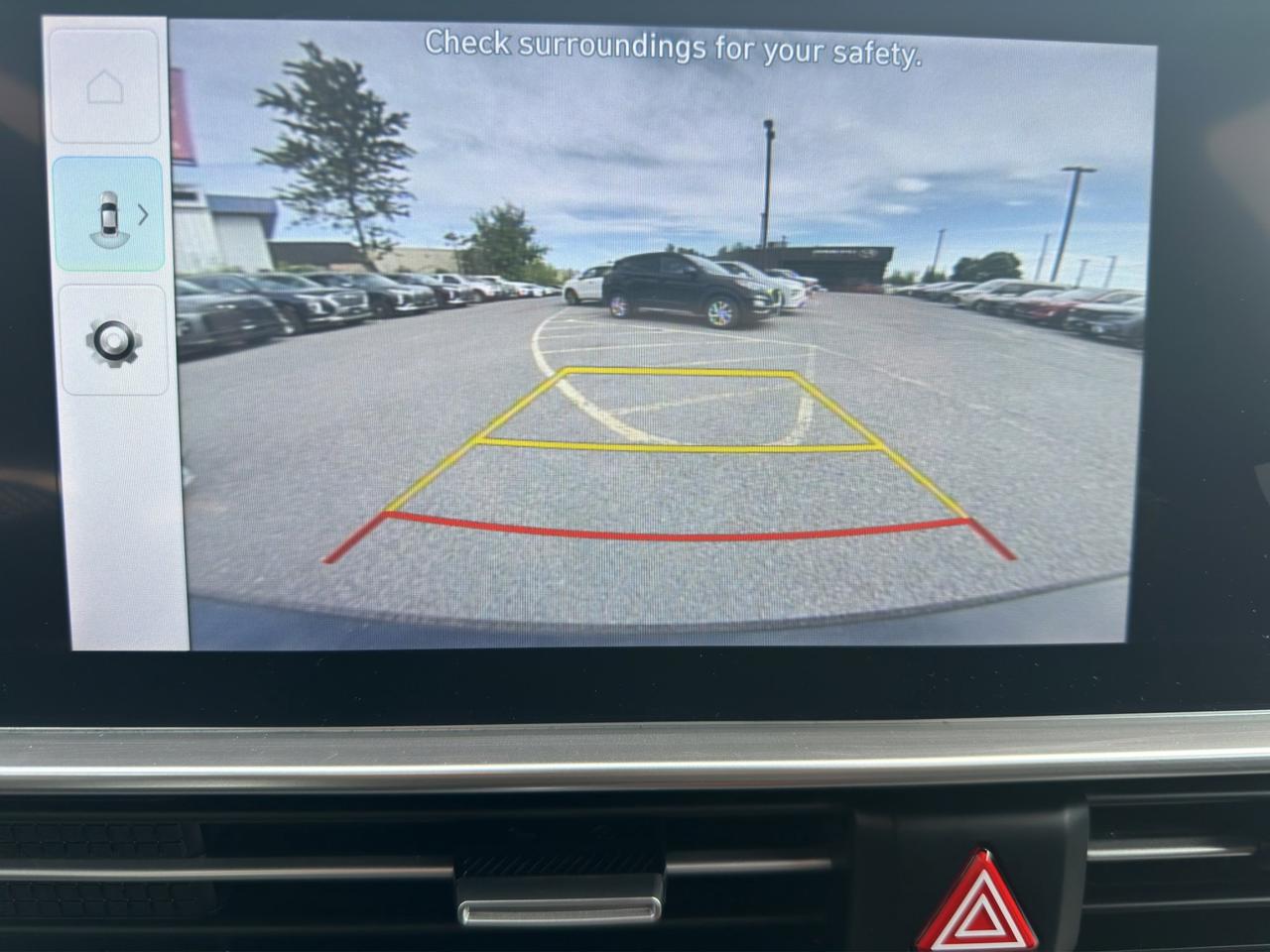 2025 Hyundai IONIQ 6 Preferred | Reverse Cam | Heated Seats Photo