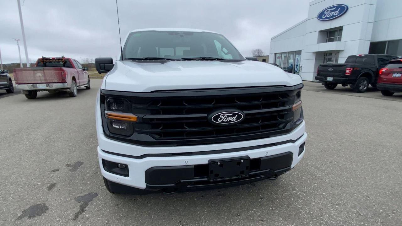 2026 Ford F-150 XLT Photo2