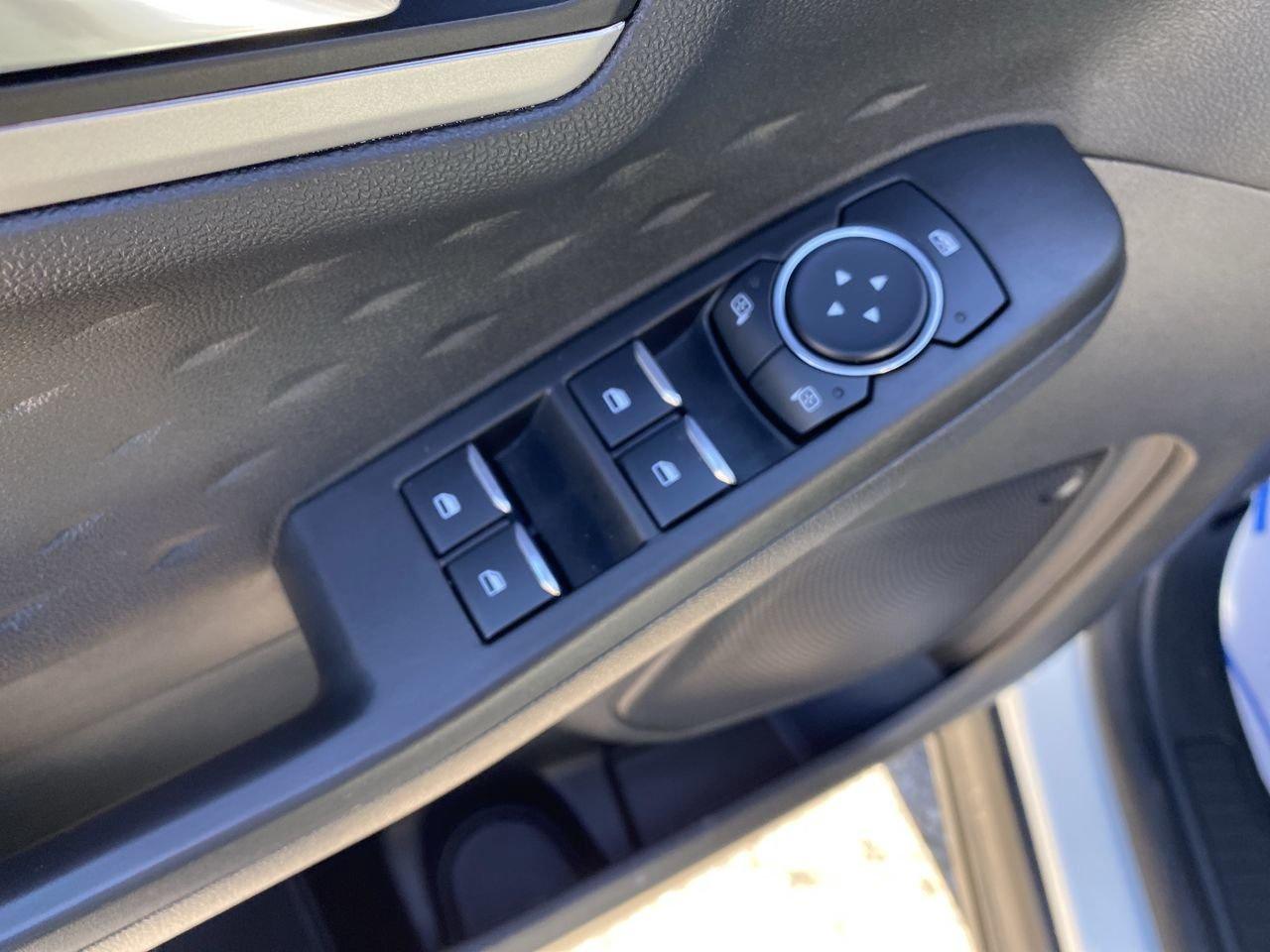 2020 Ford Escape SEL Photo