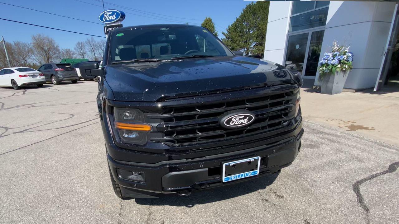 2026 Ford F-150 XLT Photo2