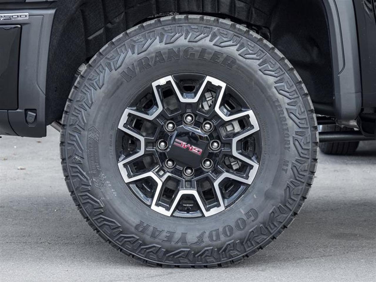 2026 GMC Sierra 2500 HD AT4X Photo4