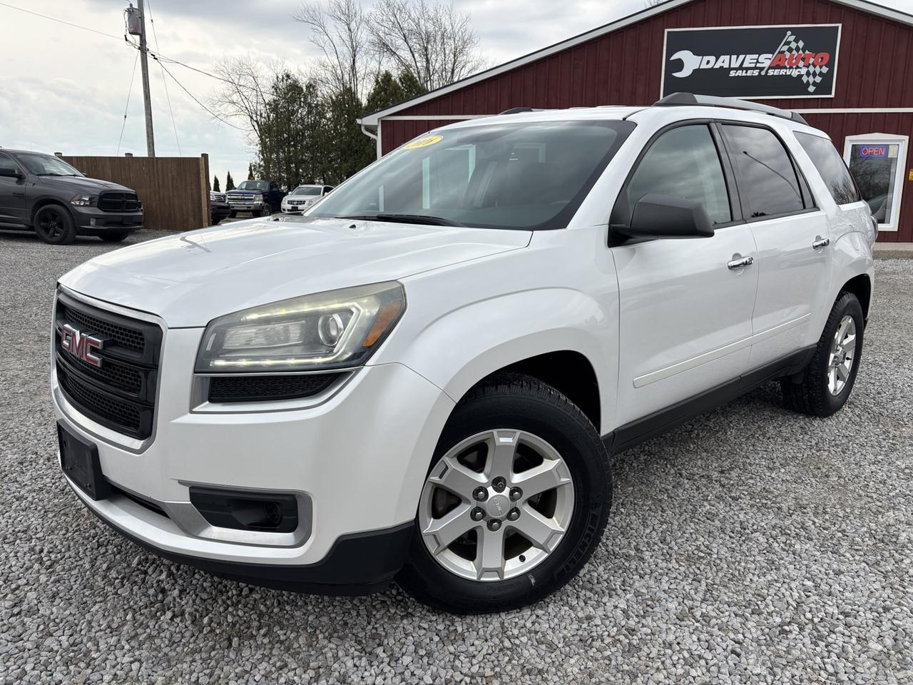 2016 GMC Acadia SLE Photo0