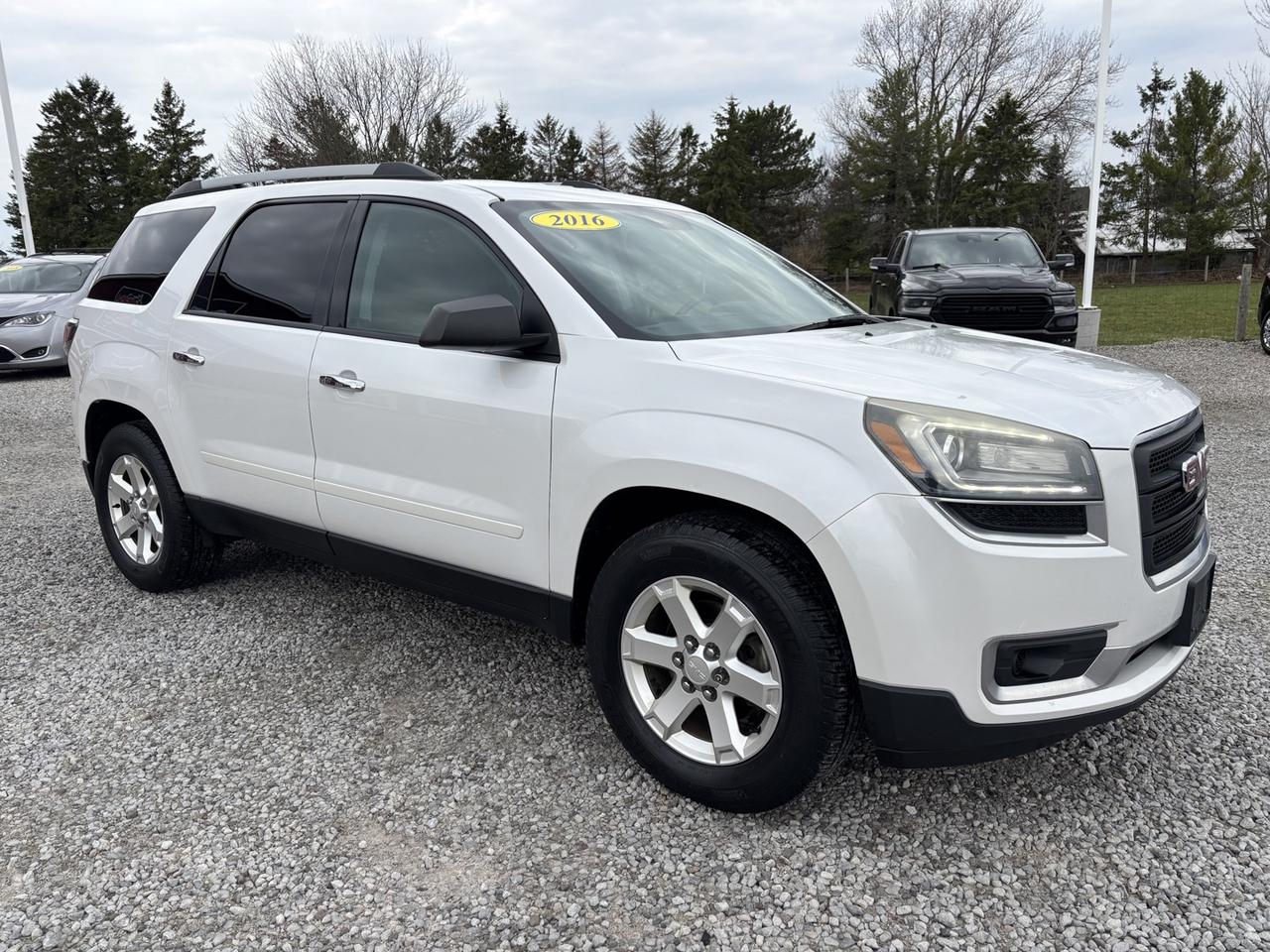 2016 GMC Acadia SLE Photo