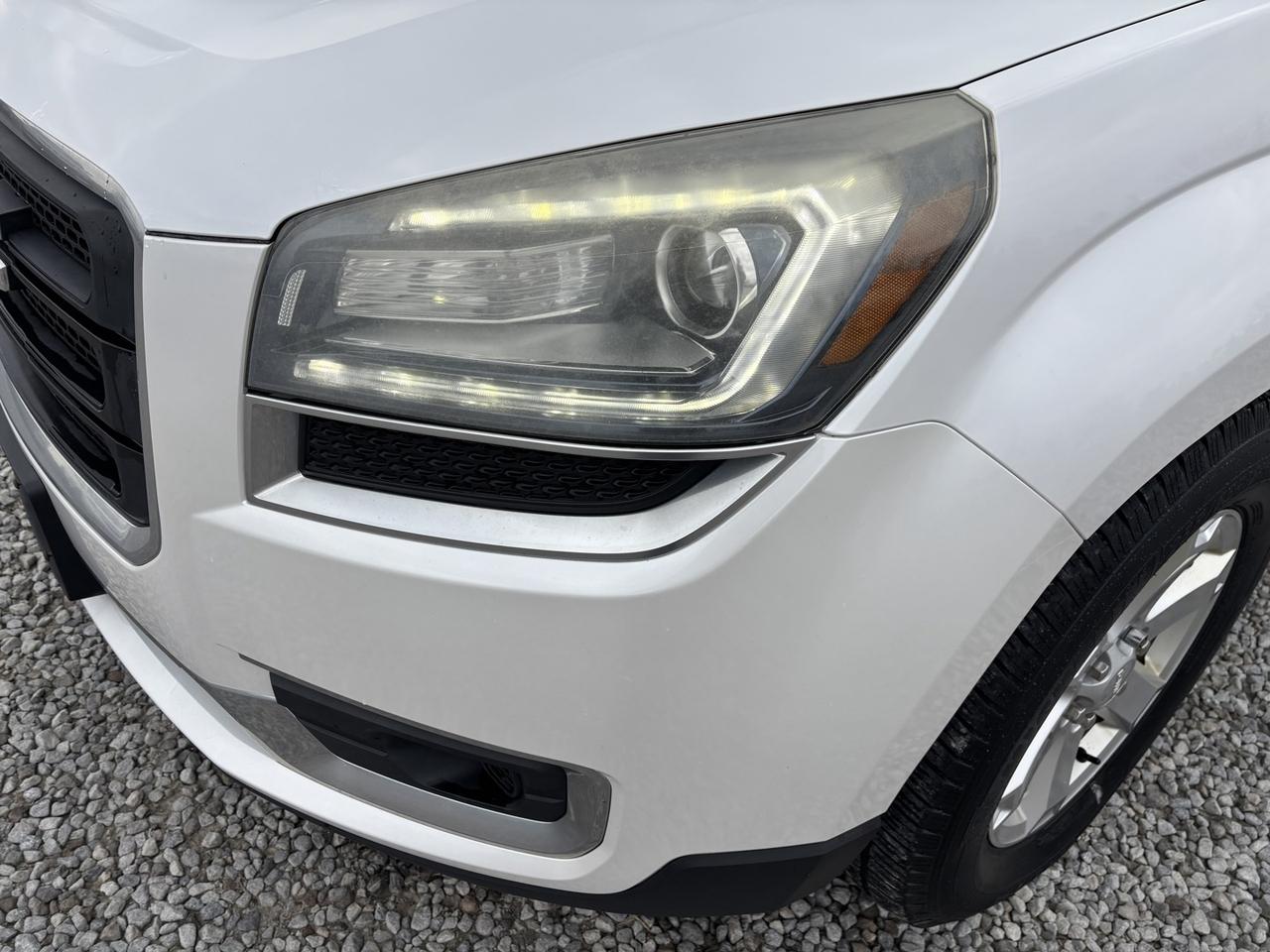 2016 GMC Acadia SLE Photo
