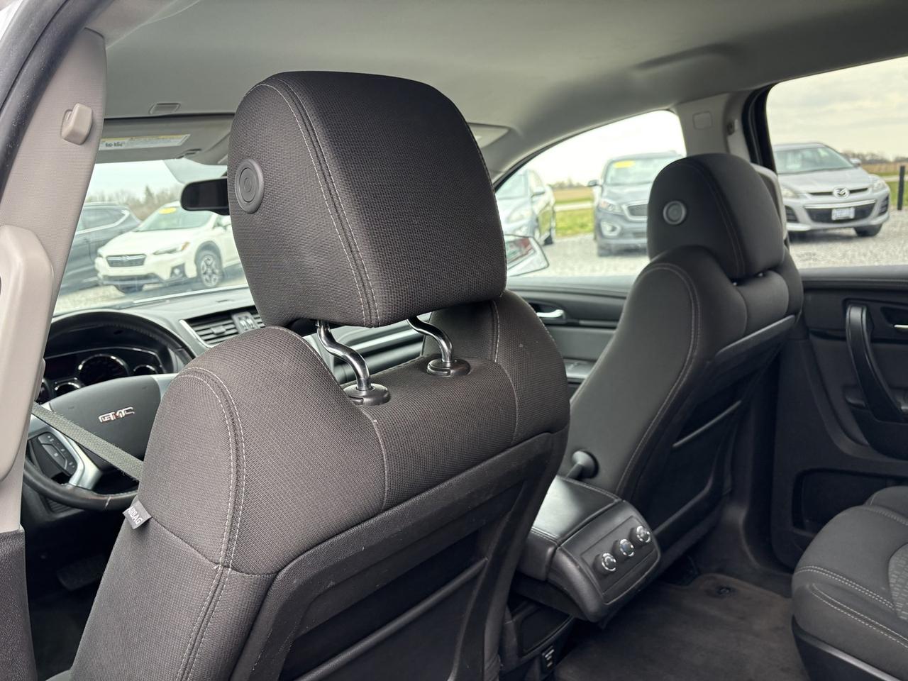 2016 GMC Acadia SLE Photo