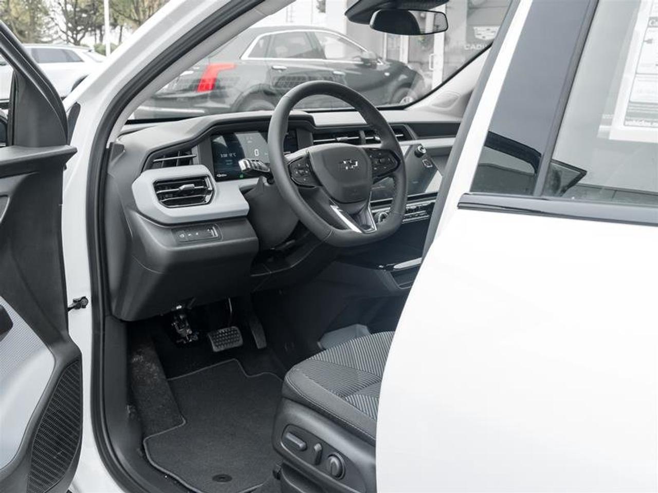 2027 Chevrolet Bolt LT Photo