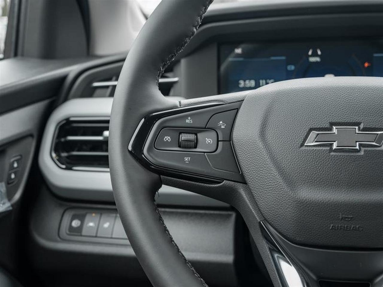 2027 Chevrolet Bolt LT Photo