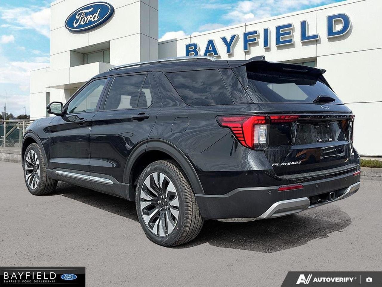 2026 Ford Explorer Platinum Photo