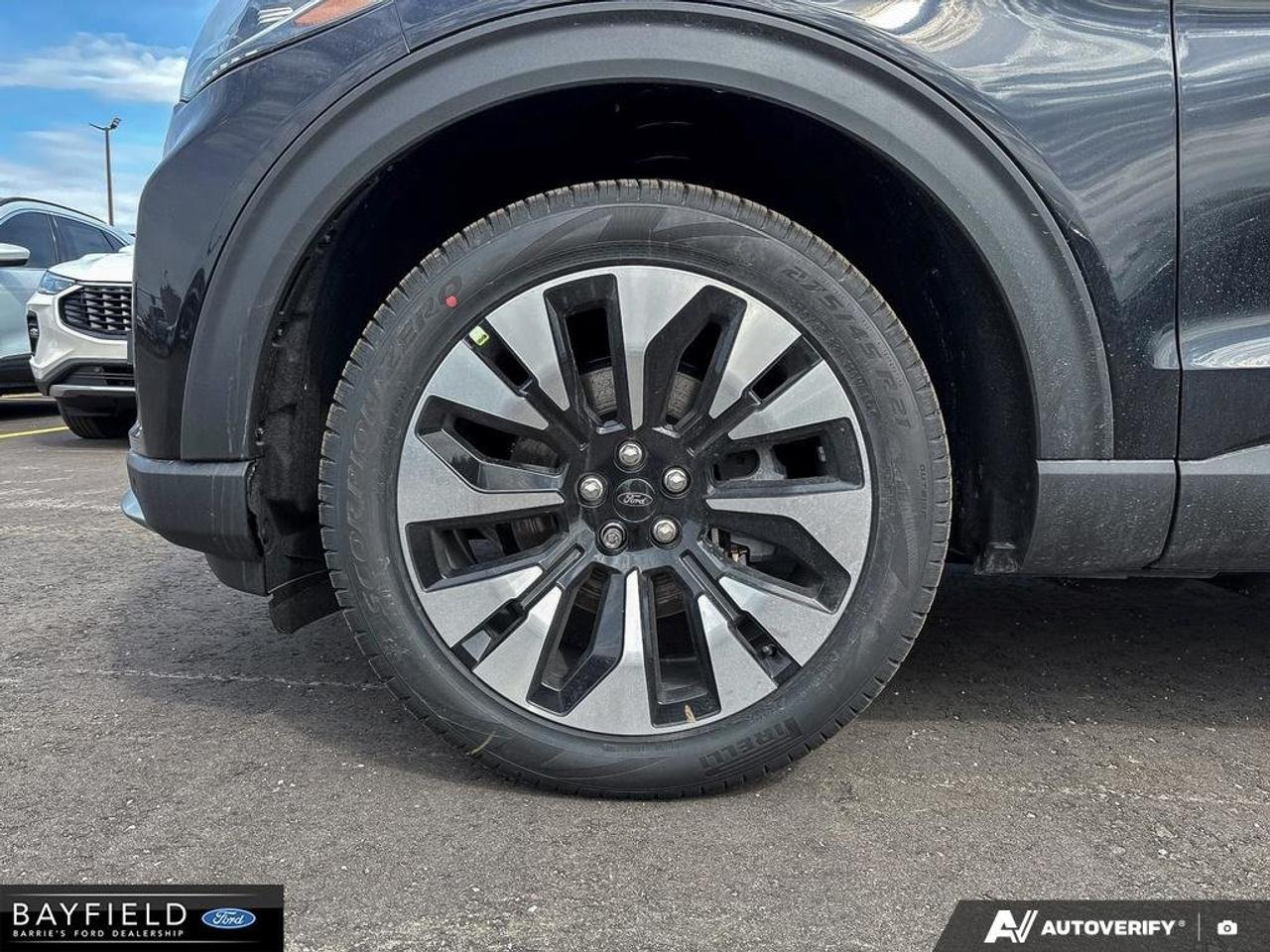 2026 Ford Explorer Platinum Photo