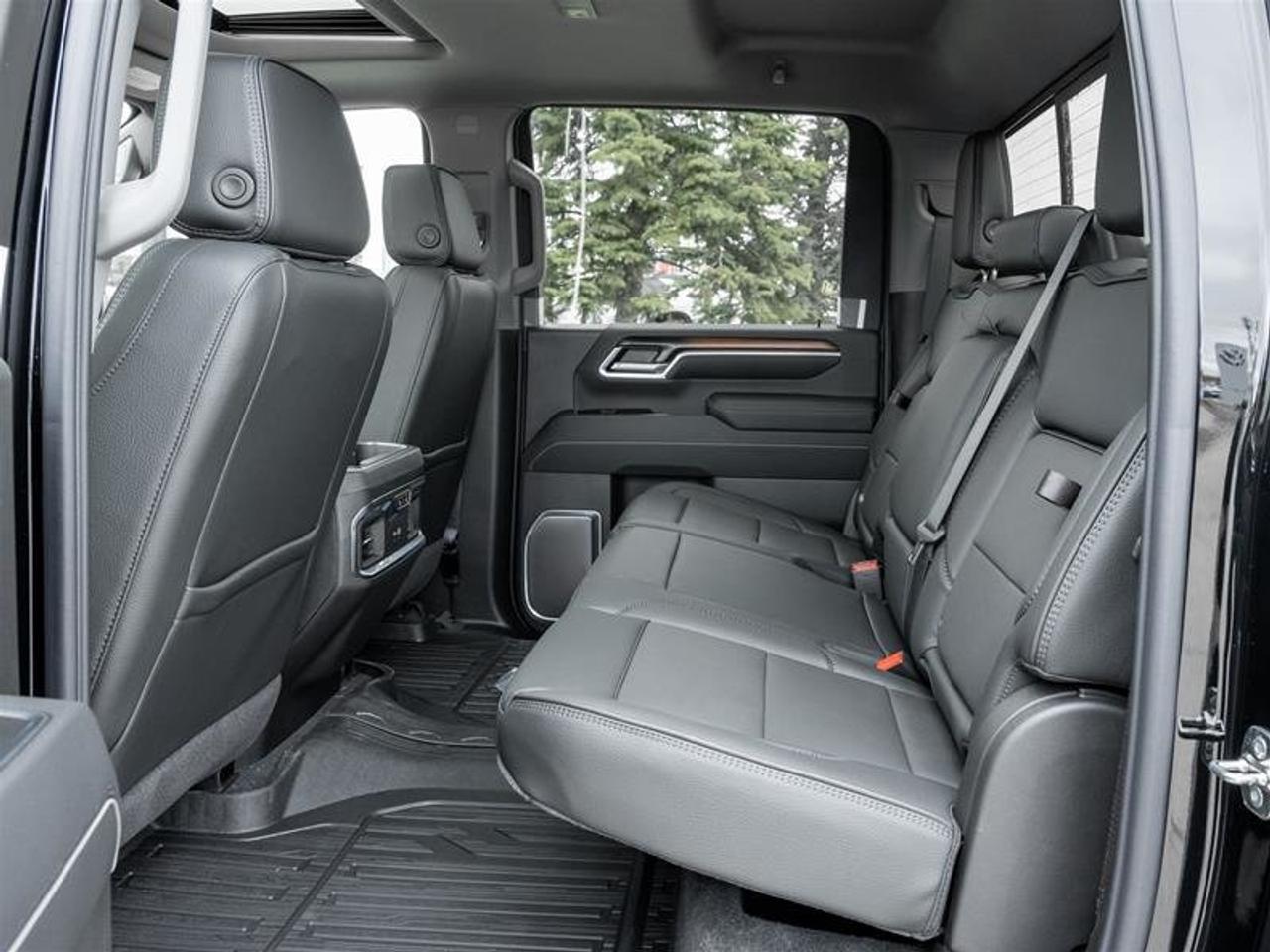 2026 GMC Sierra 2500 HD DENALI Photo