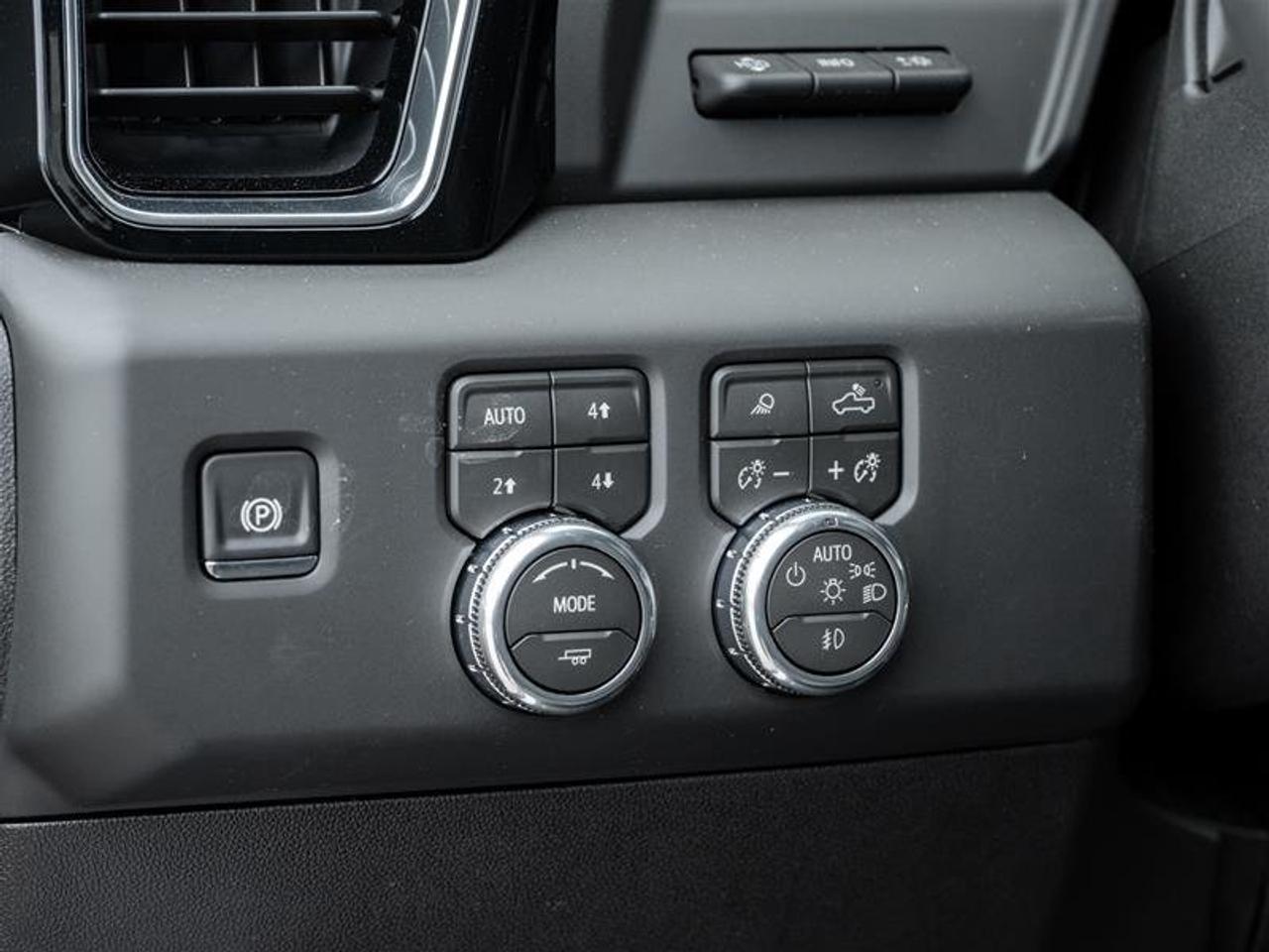 2026 GMC Sierra 2500 HD DENALI Photo