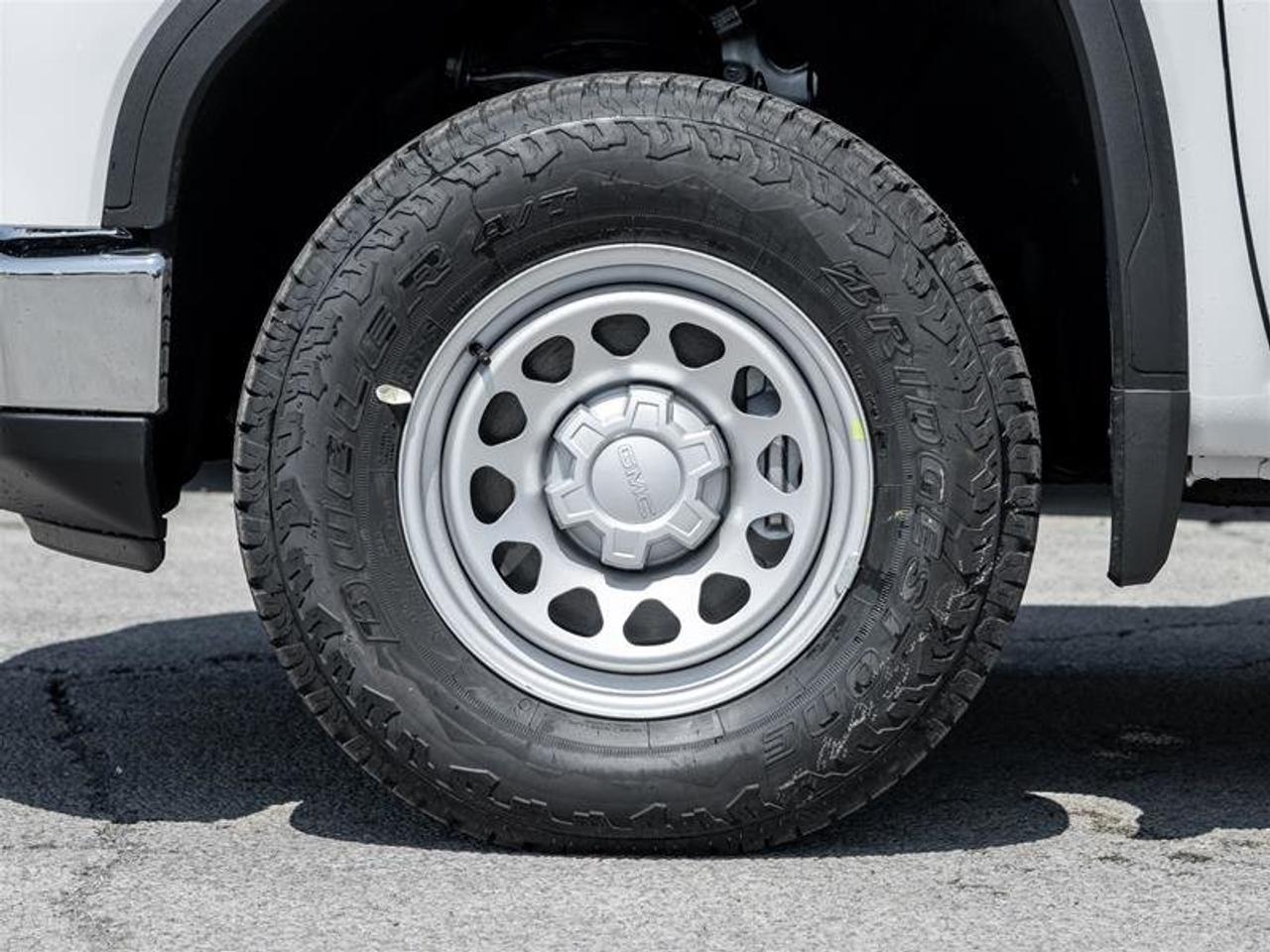 2026 GMC Sierra 1500 PRO Photo3