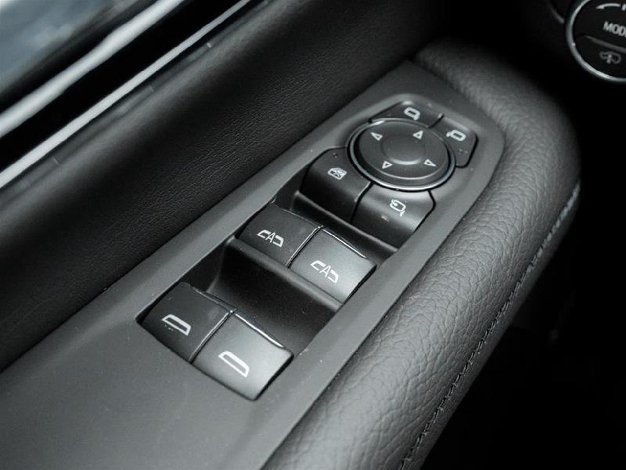2026 GMC Yukon Denali Photo