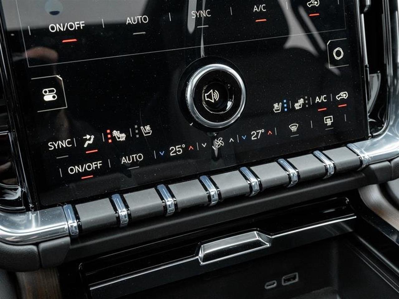 2026 GMC Yukon Denali Photo