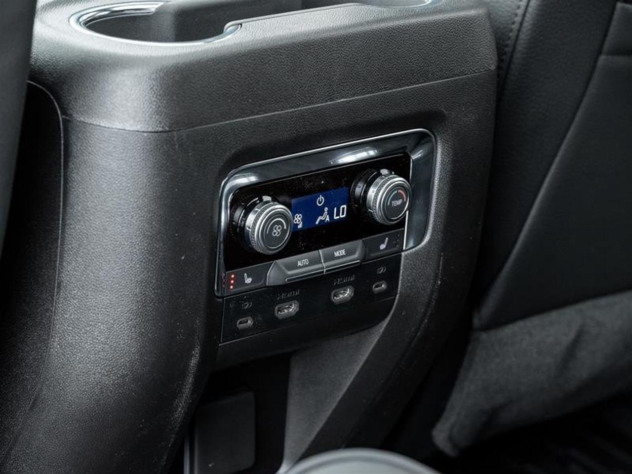 2026 GMC Yukon Denali Photo