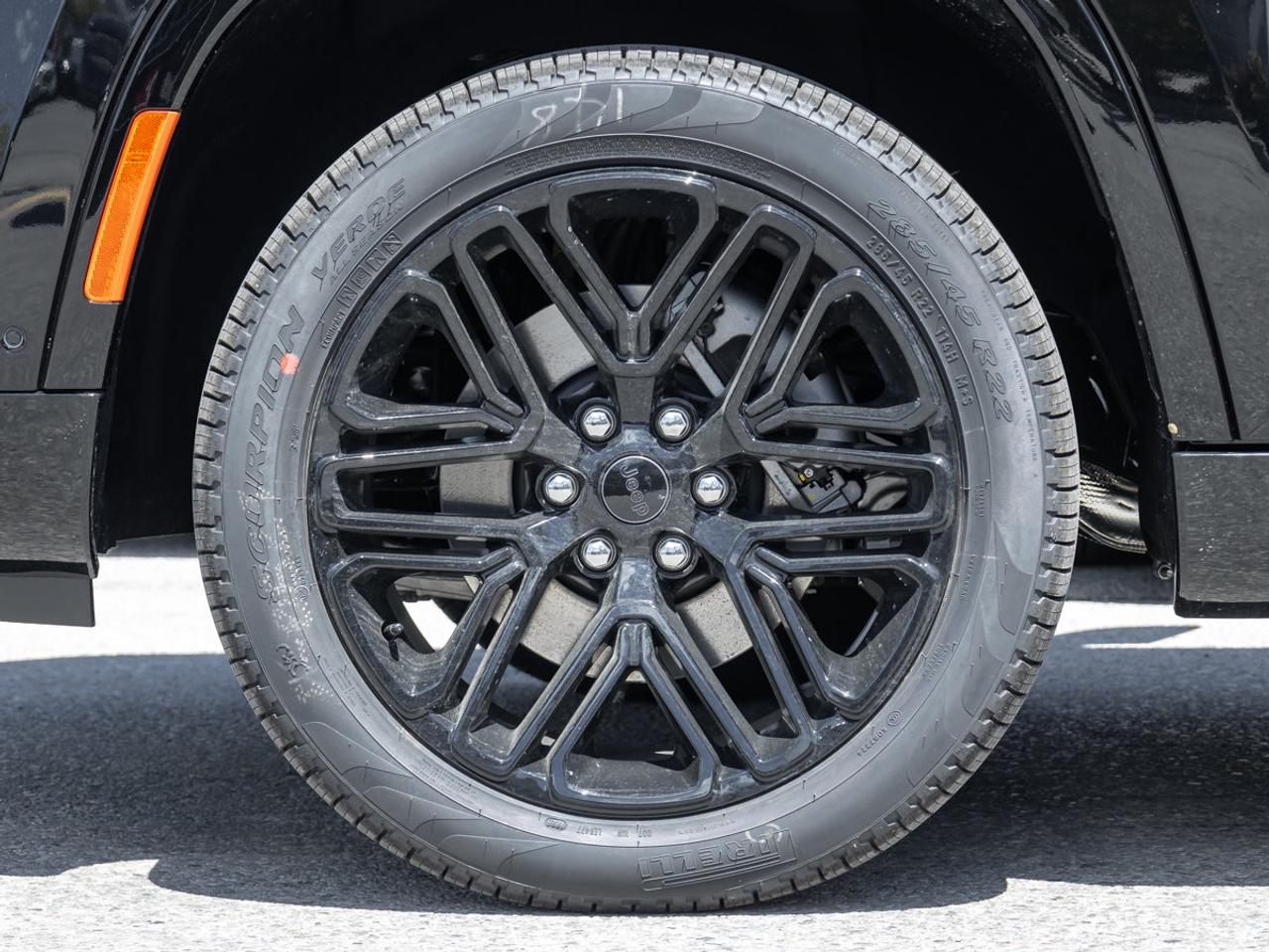 2026 Jeep Grand Wagoneer RESERVE Photo3