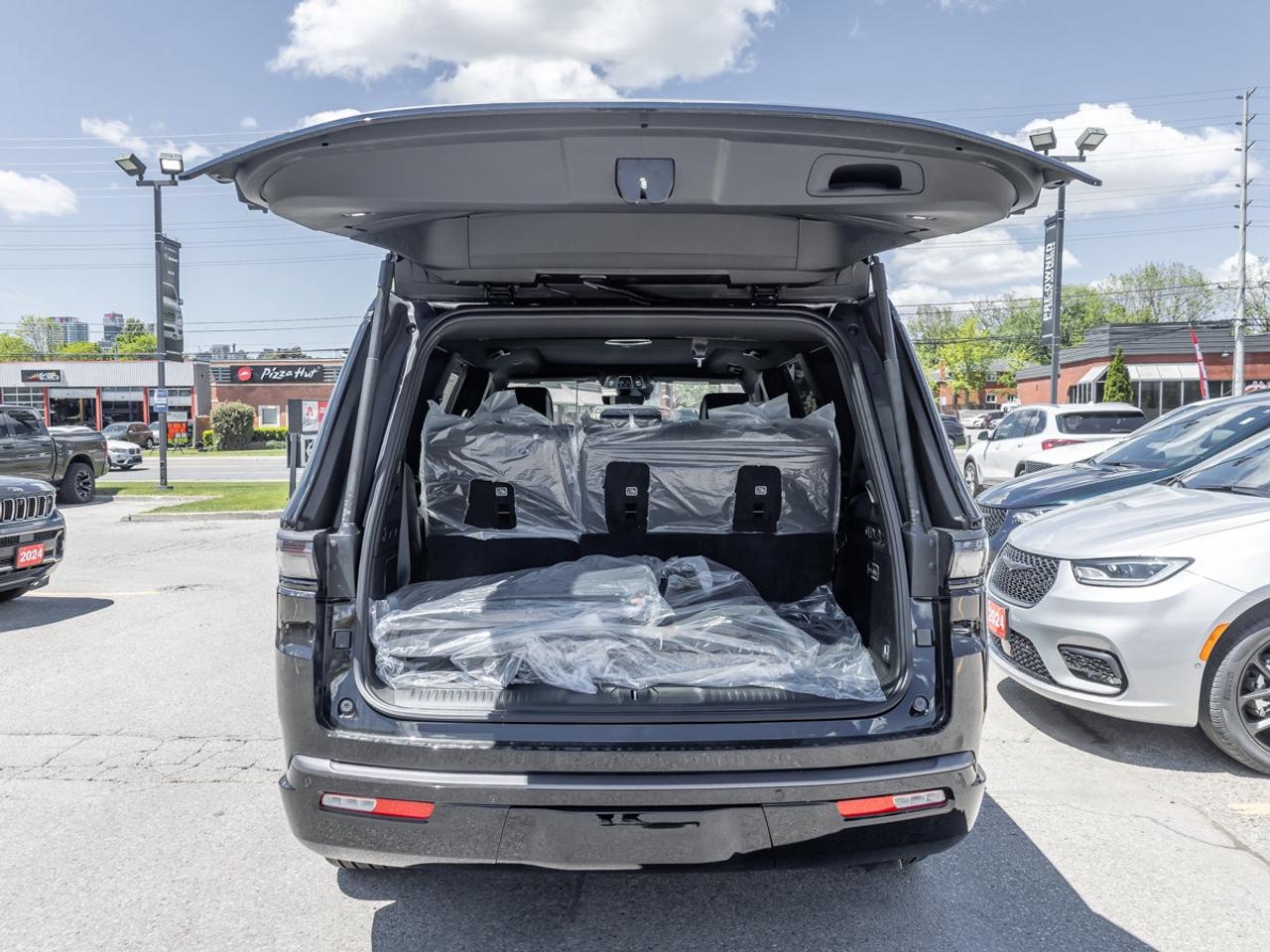 2026 Jeep Grand Wagoneer RESERVE Photo