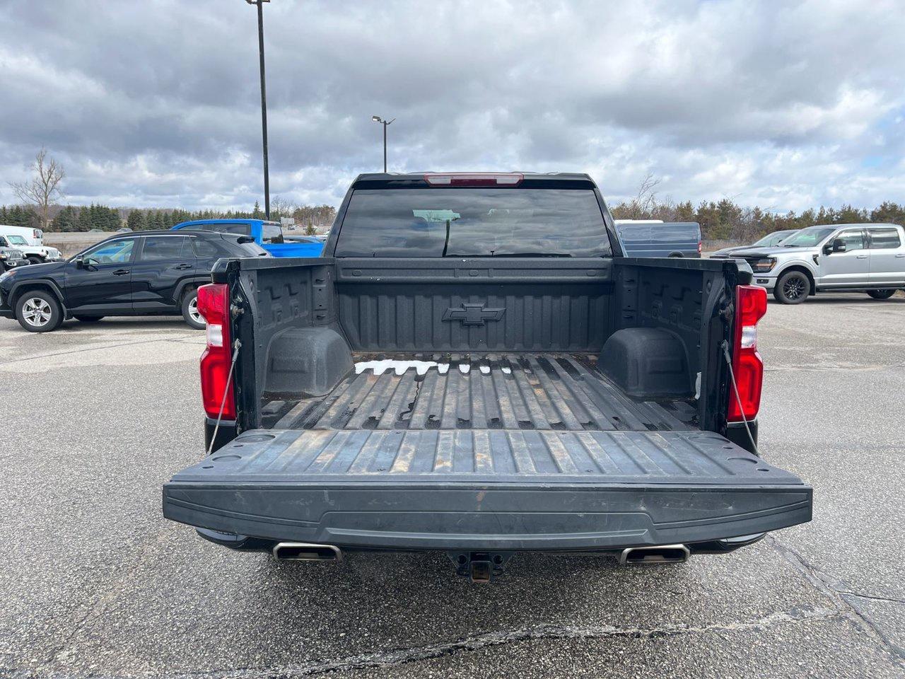 2024 Chevrolet Silverado 1500 4WD Crew Cab 147 RST Photo