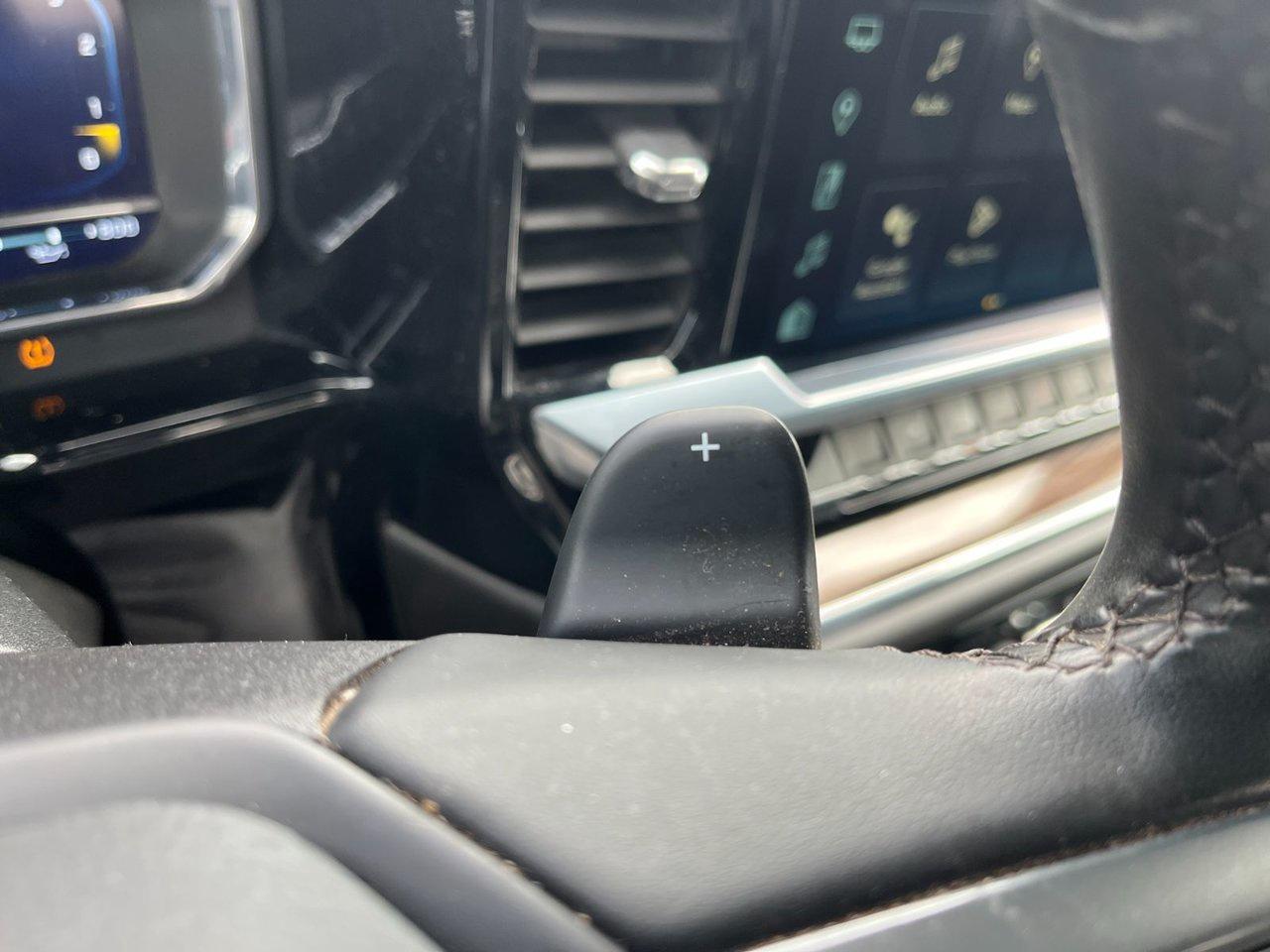 2024 Chevrolet Silverado 1500 4WD Crew Cab 147 RST Photo