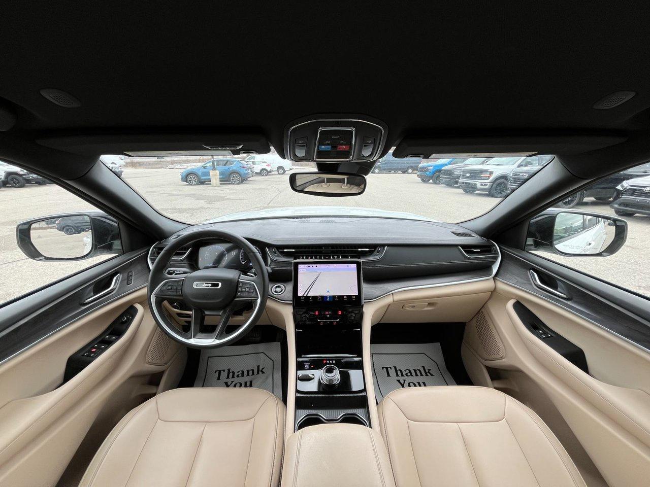 2024 Jeep Grand Cherokee L Limited 4x4 Photo