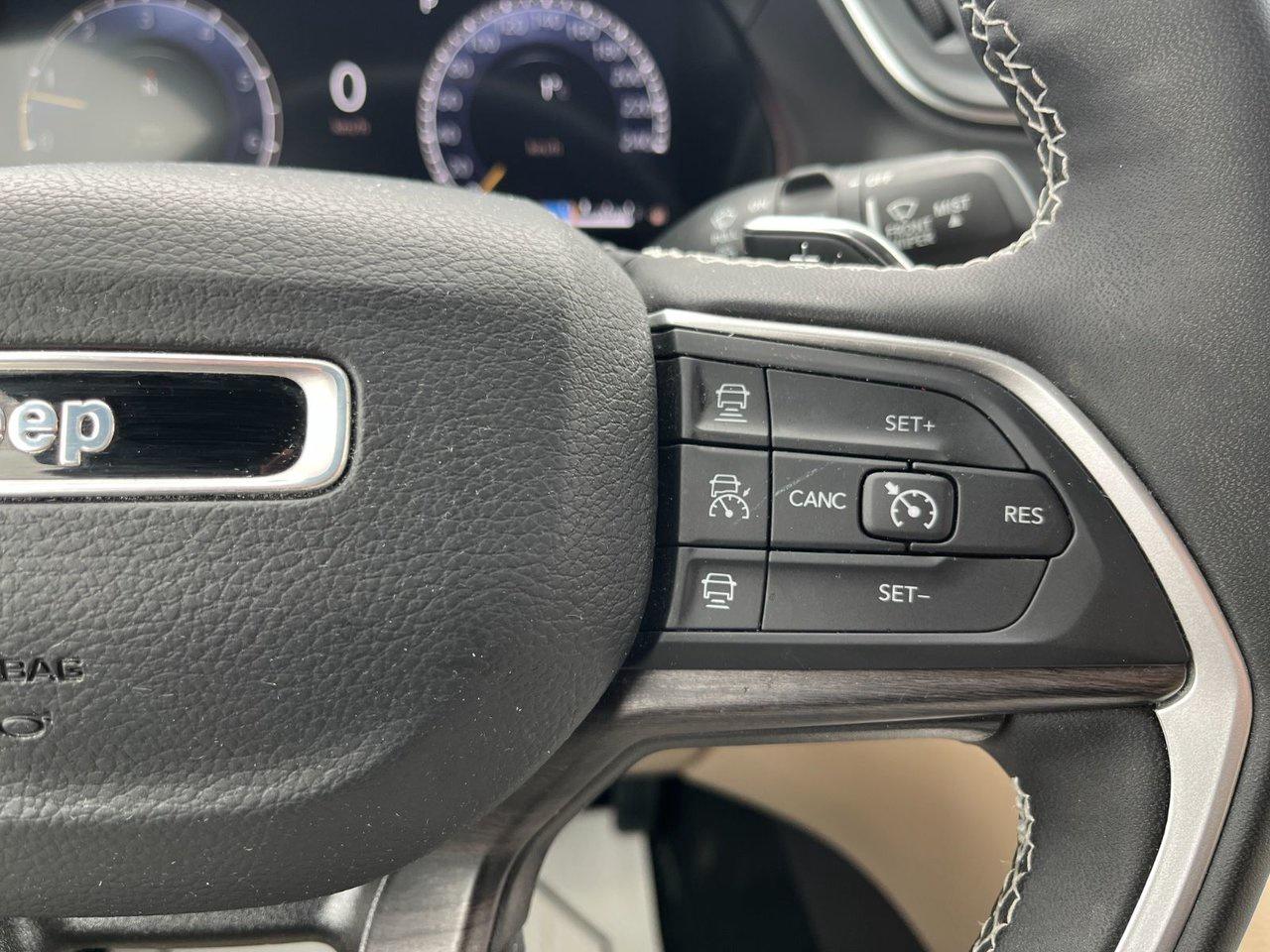 2024 Jeep Grand Cherokee L Limited 4x4 Photo