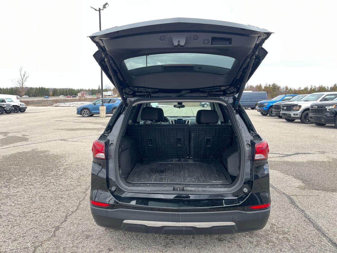 2024 Chevrolet Equinox AWD 4DR LT Photo