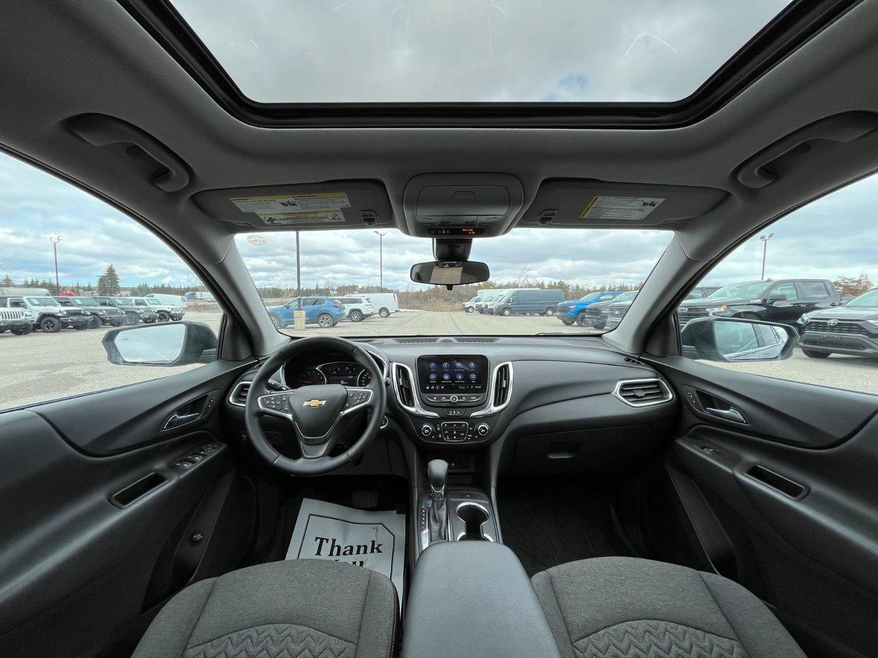 2024 Chevrolet Equinox AWD 4DR LT Photo