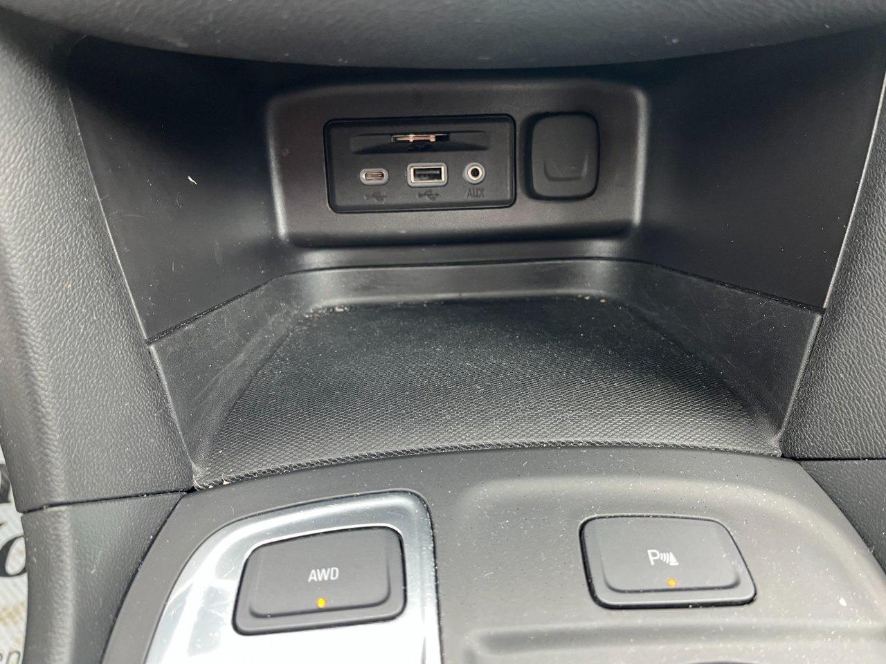 2024 Chevrolet Equinox AWD 4DR LT Photo