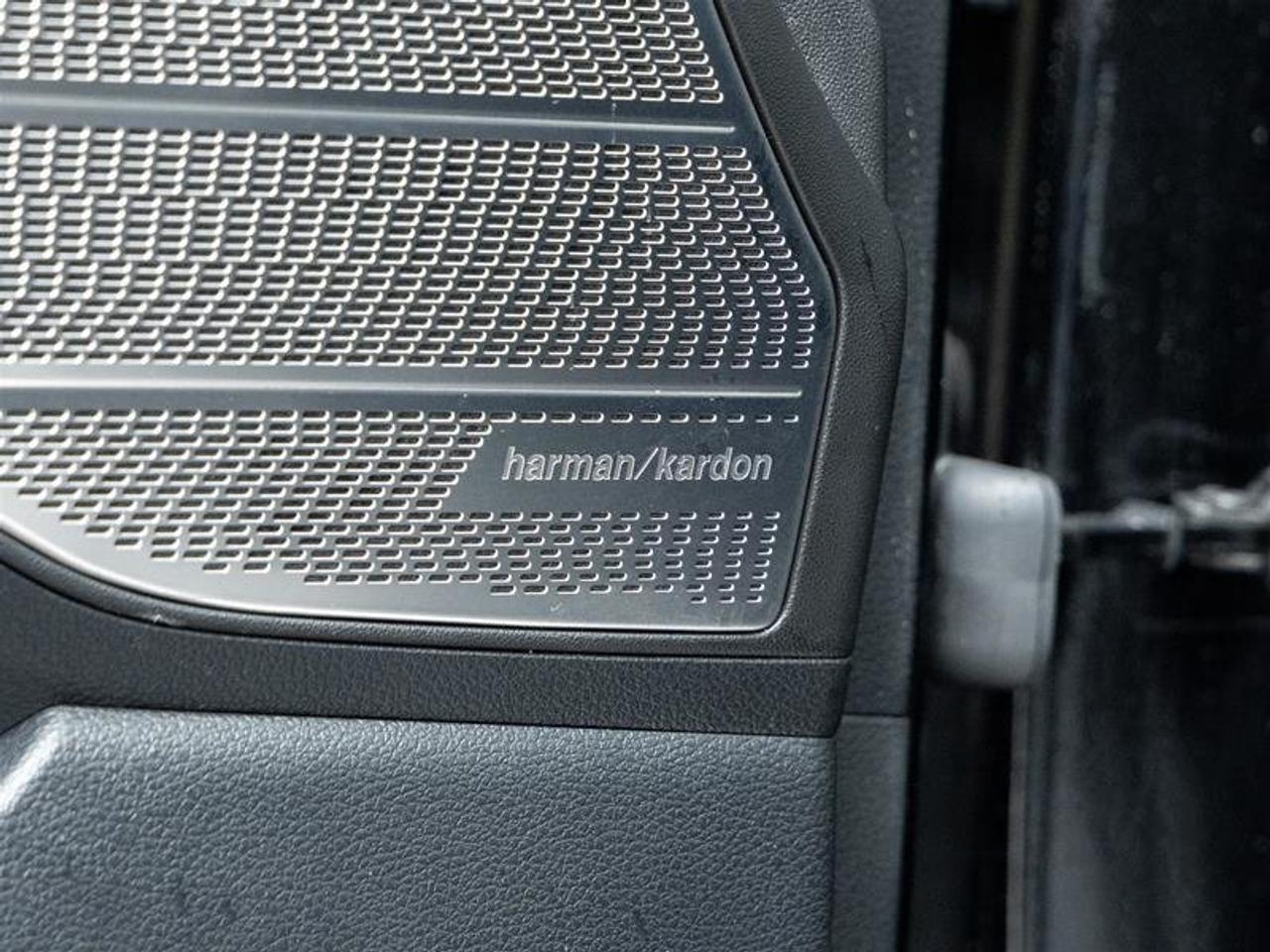 2023 Hyundai PALISADE AWD Ultimate Calligraphy 7P Photo