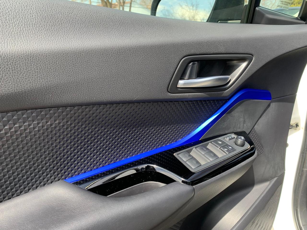 2020 Toyota C-HR XLE Premium Photo