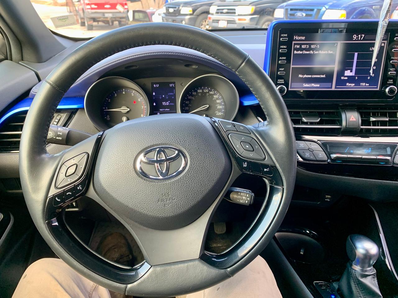 2020 Toyota C-HR XLE Premium Photo