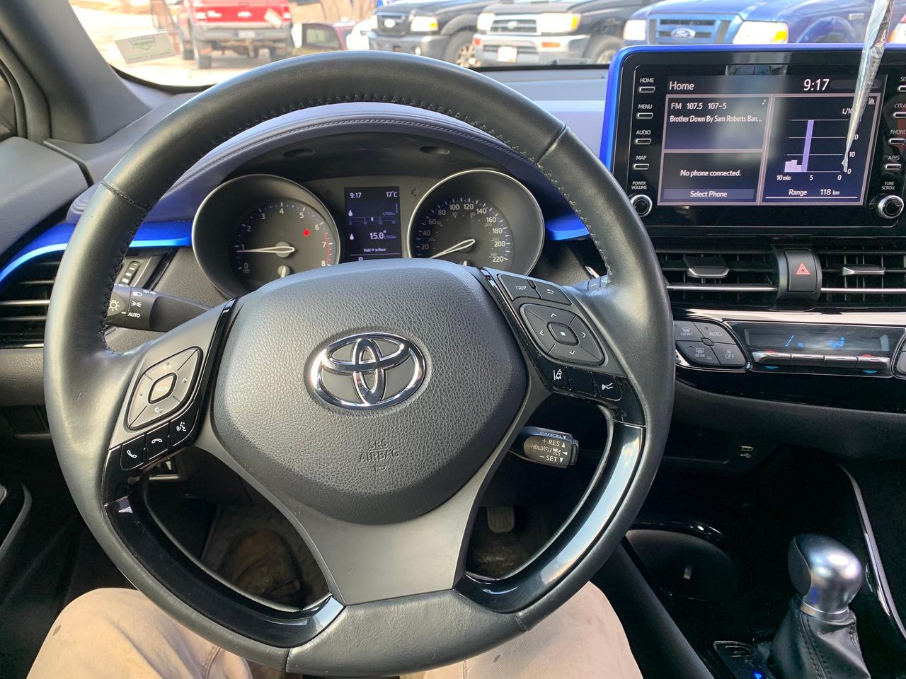 2020 Toyota C-HR XLE Premium Photo