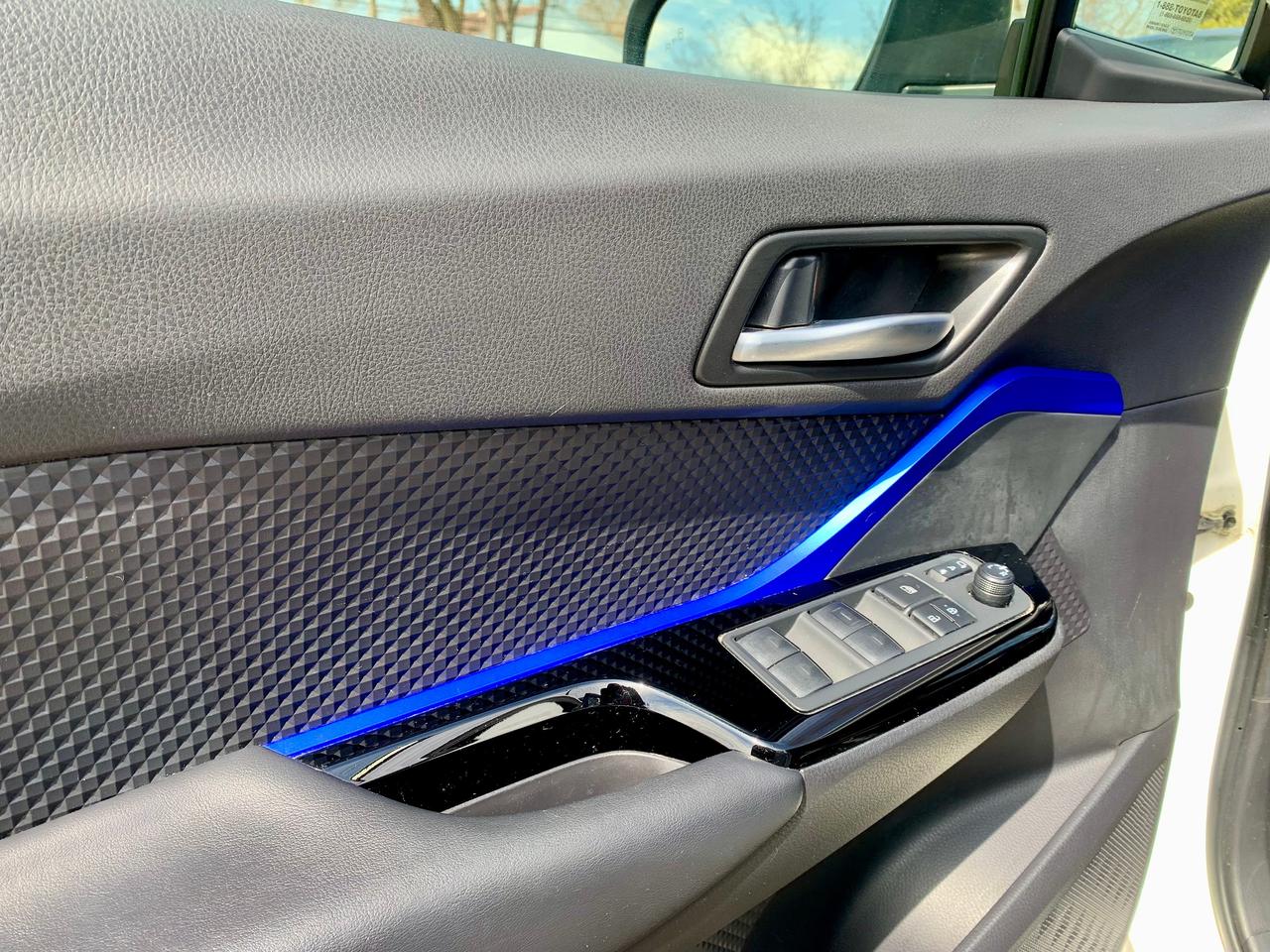 2020 Toyota C-HR XLE Premium Photo