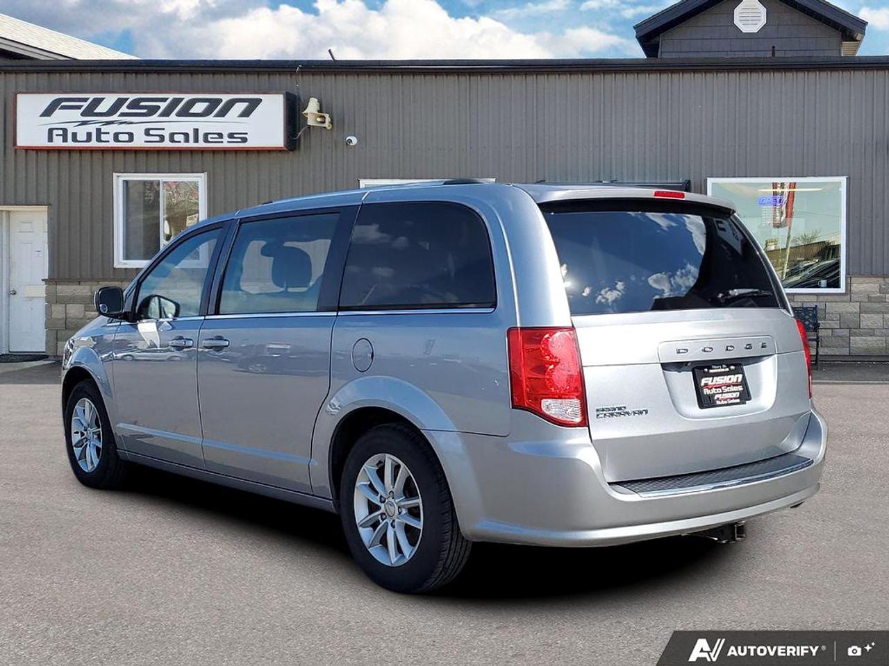 2019 Dodge Grand Caravan SXT Premium Plus-DVD-NAVIGATION-REAR CAMERA Photo4