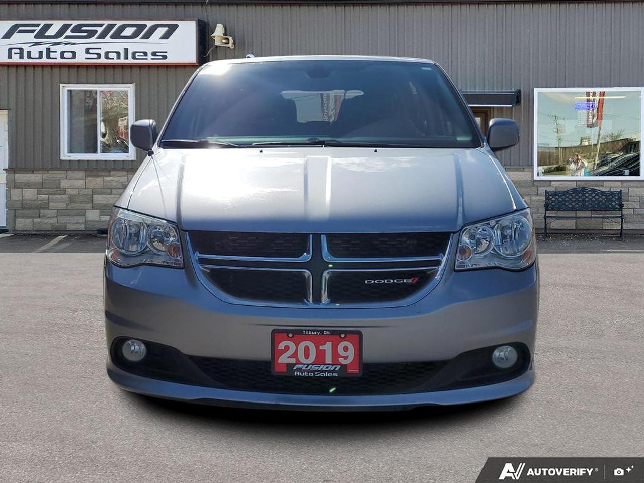 2019 Dodge Grand Caravan SXT Premium Plus-DVD-NAVIGATION-REAR CAMERA Photo2