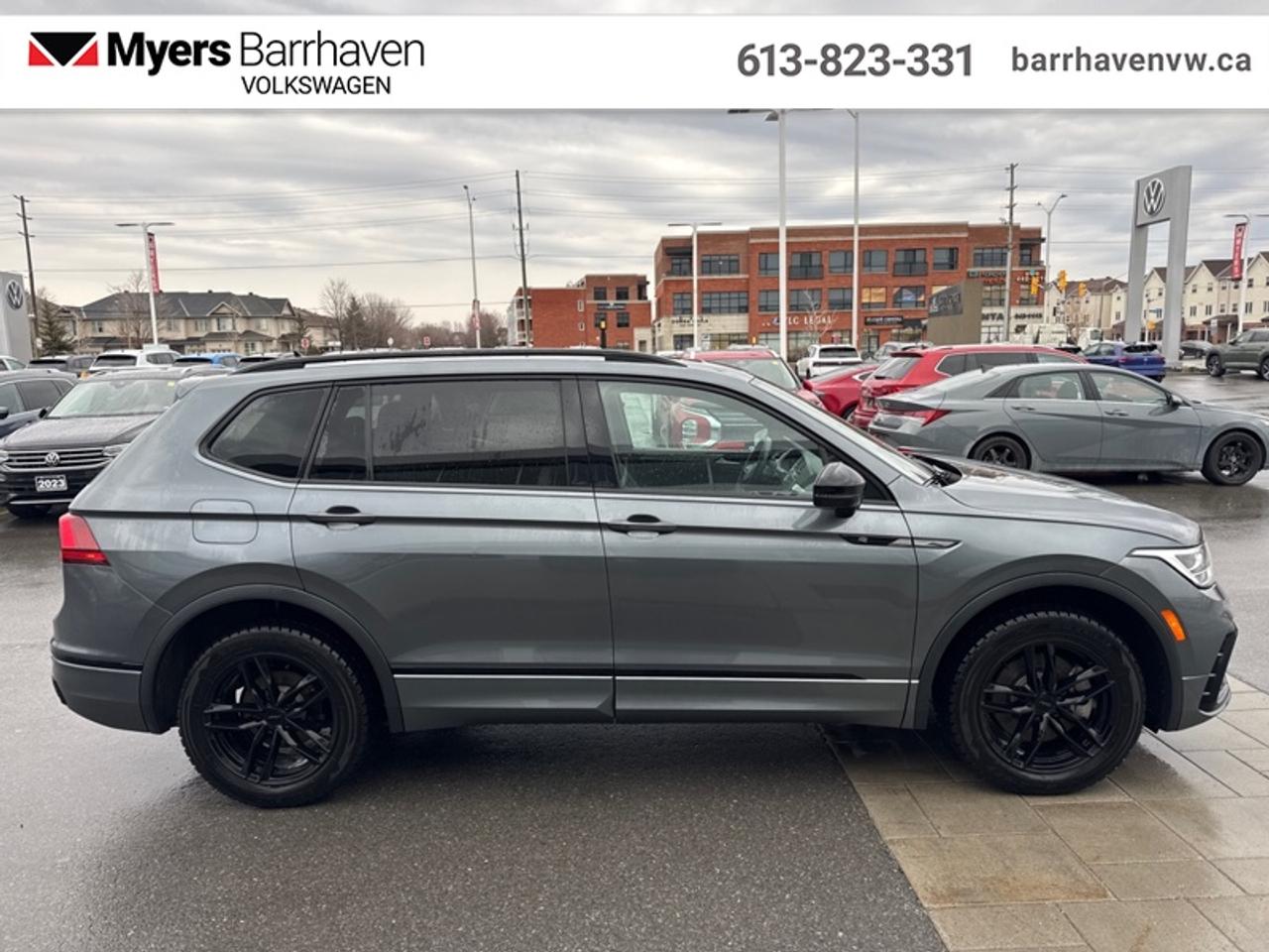 2024 Volkswagen Tiguan Comfortline R-Line Black Edition Photo