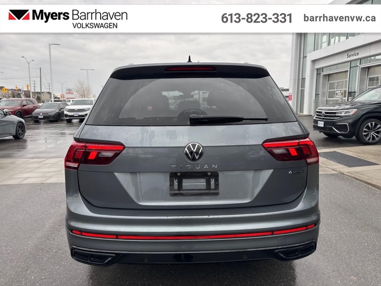 2024 Volkswagen Tiguan Comfortline R-Line Black Edition Photo