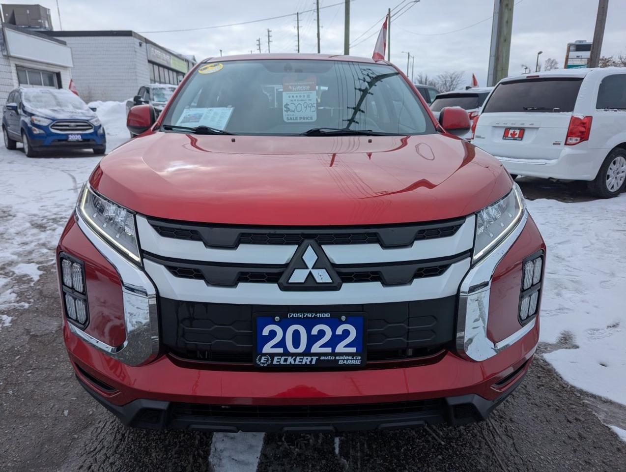 2022 Mitsubishi RVR ES AWD   GREAT WARRANTY!! Photo3