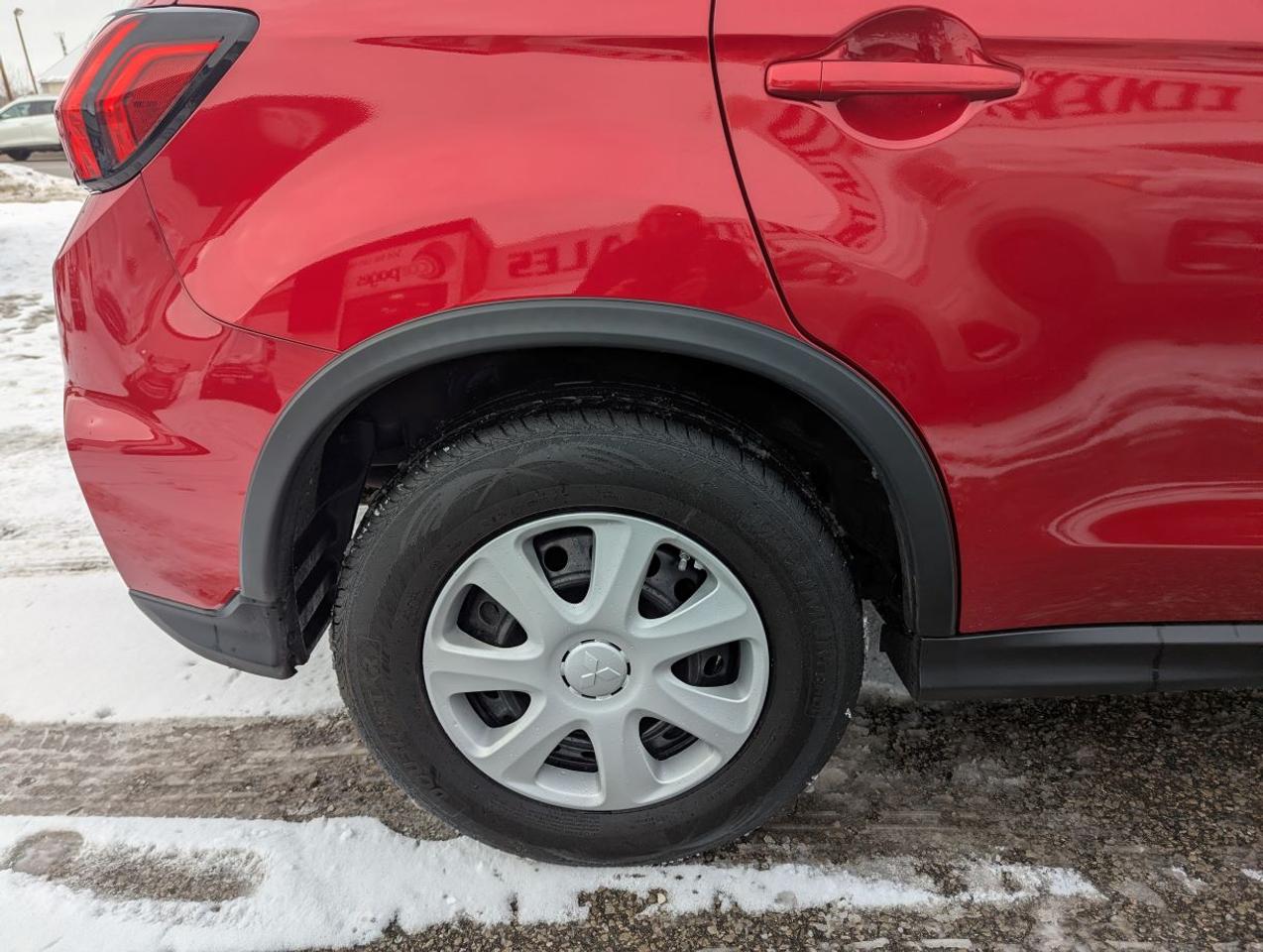 2022 Mitsubishi RVR ES AWD   GREAT WARRANTY!! Photo