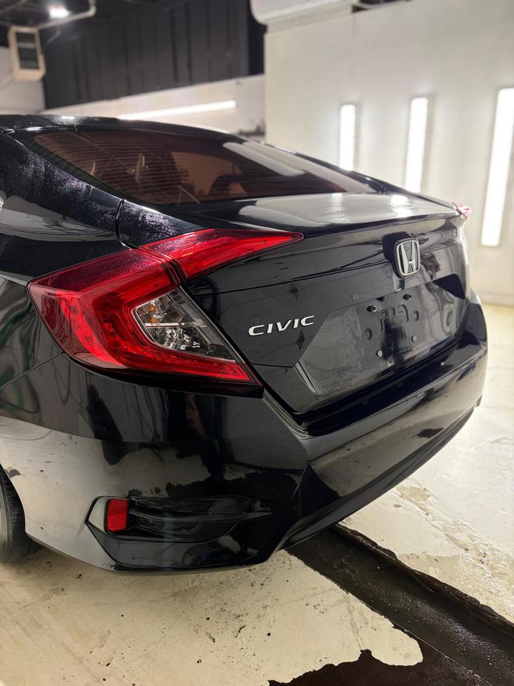 2018 Honda Civic EX Photo4