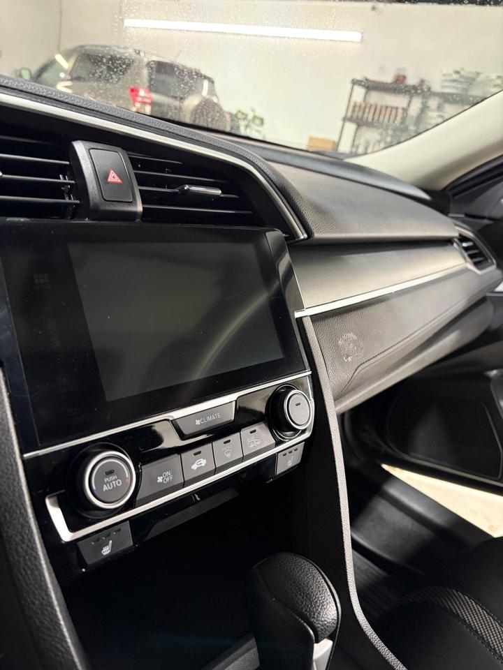 2018 Honda Civic EX Photo