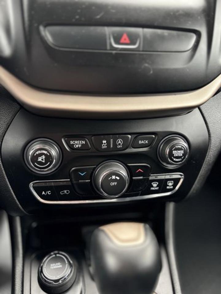 13902105