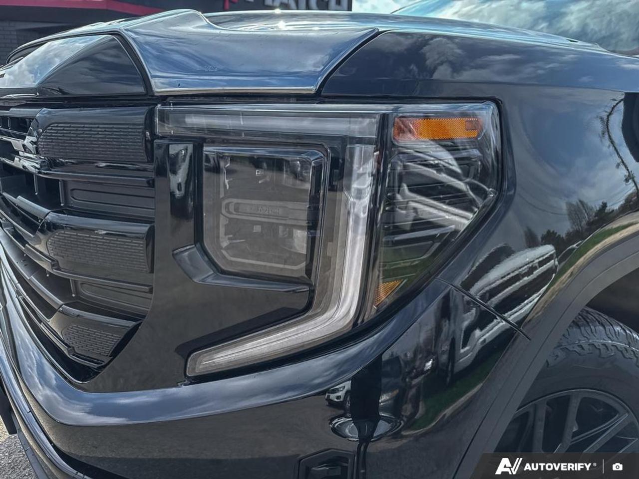 2023 GMC Sierra 1500 ELEVATION / X31 OFFROAD / 4X4 / 5.3L / CREW CAB Photo