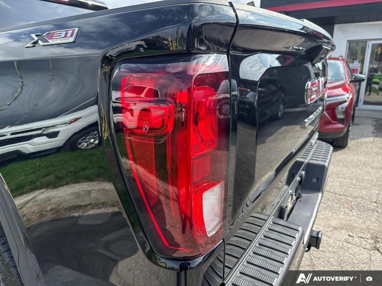 2023 GMC Sierra 1500 ELEVATION / X31 OFFROAD / 4X4 / 5.3L / CREW CAB Photo