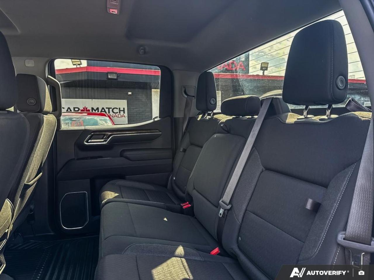 2023 GMC Sierra 1500 ELEVATION / X31 OFFROAD / 4X4 / 5.3L / CREW CAB Photo