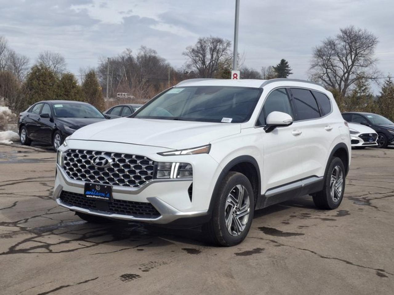 2021 Hyundai Santa Fe Preferred AWD | Heated Seats + Steering | Carplay + Android Auto | Blind Spot Monitor | and More ! Photo0